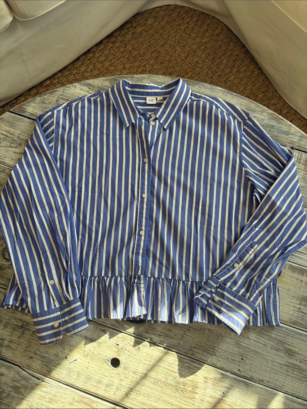GAP 100% cotton striped shirt with ruffled hem, size L